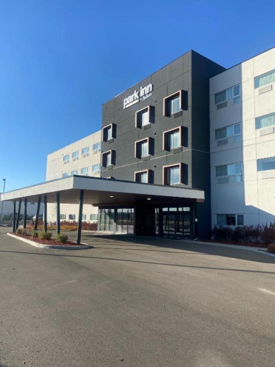 Park Inn By Radisson Edmonton Airport Leduc Zewnętrze zdjęcie