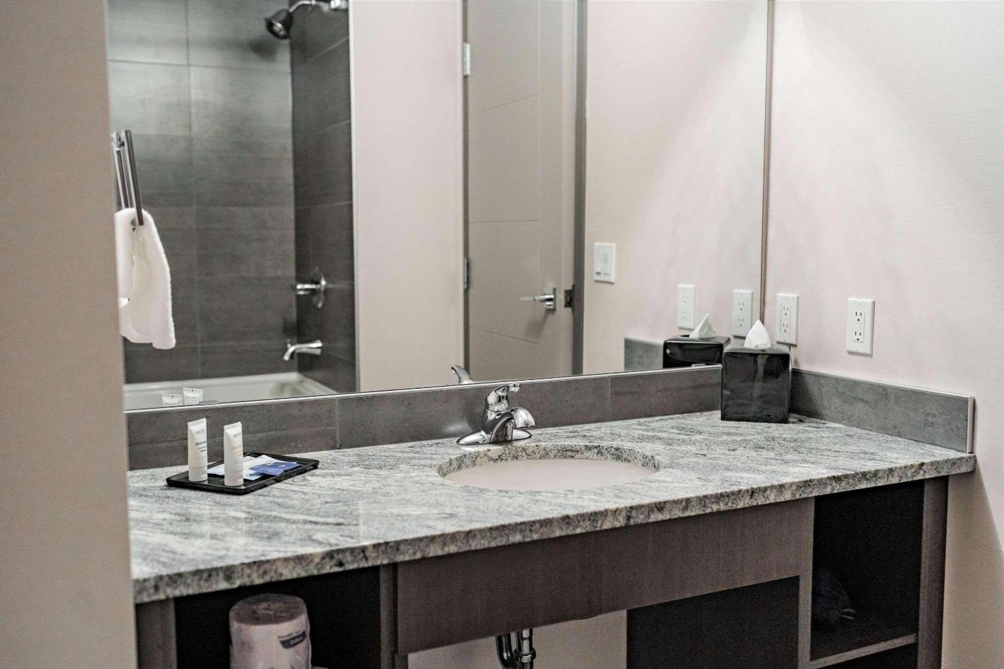 Park Inn By Radisson Edmonton Airport Leduc Zewnętrze zdjęcie